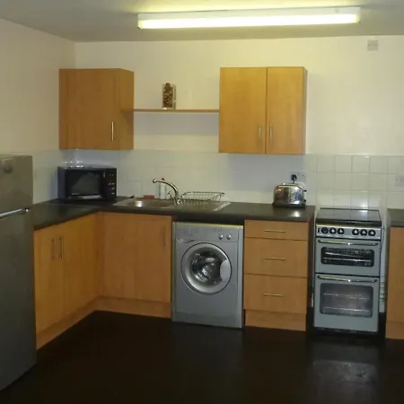 Oyo Arinza Apartments, 3* Liverpool