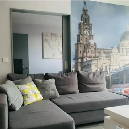 2 Bedroom Free Parking By Concert Square Sleeps 8 * Liverpool