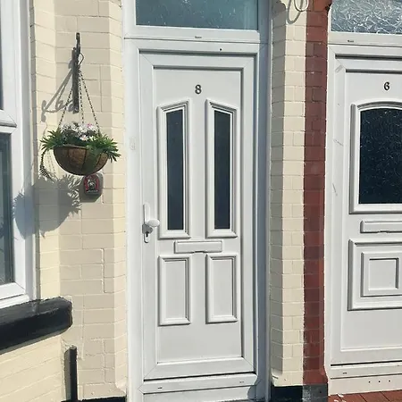 Luxury Spacious 2 Bedroom Home. Appartement
