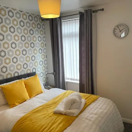 Luxury Spacious 2 Bedroom Home. Appartement *