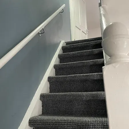 Luxury Spacious 2 Bedroom Home.