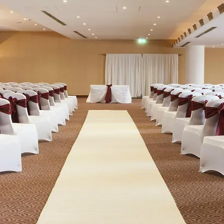 Crowne Plaza - John Lennon Airport By Ihg Hotel