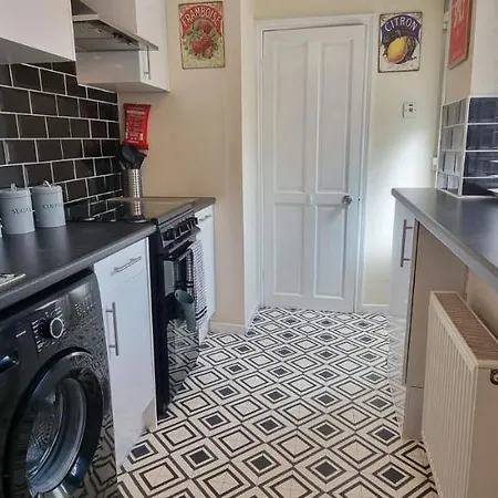 Toffees Townhouse A 2 Bed House In 1 Mins Walk To Goodison Park 利物浦