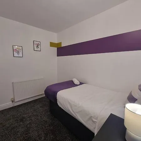 Stylish And Cosy 3bed House Free Parking