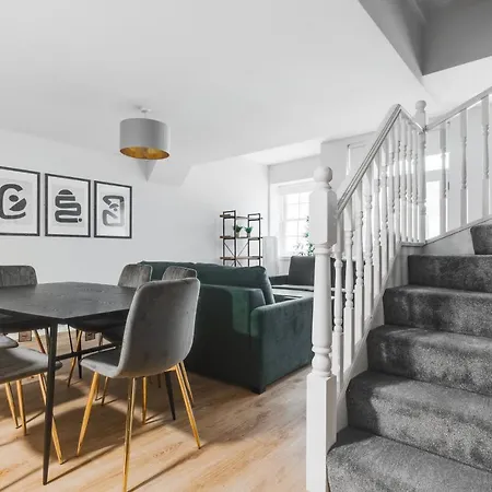 Stanley St By Guestfirst Aparthotel Liverpool