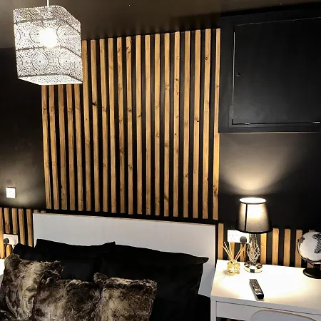 Apartment Wolstenholme Square