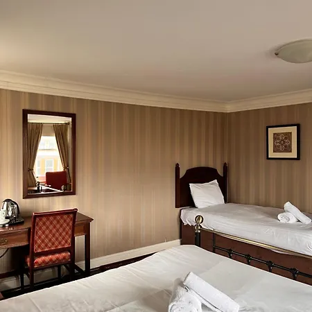 The Mountford - Free Parking Отель 3*