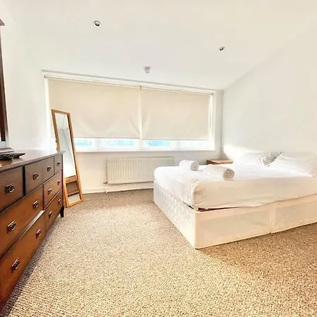 Duplex On The Docks - Free Wifi/parking 公寓 *