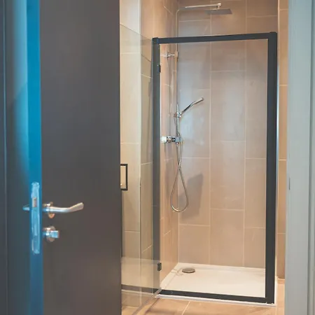 Novu Waterfront Apartment *