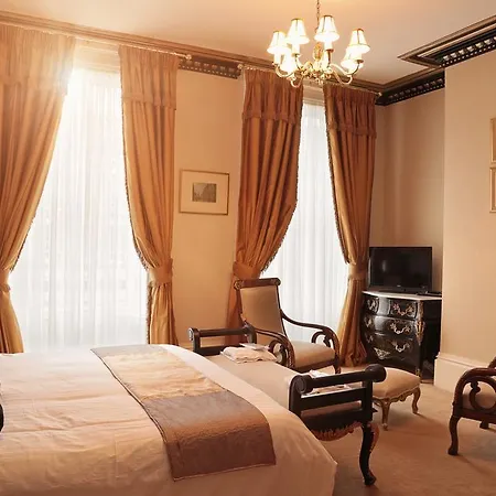 The Georgian Town House 3*
