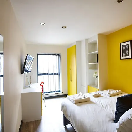 Starr 6 Bedrooms, 6 Bathrooms شقة