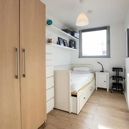 Guestready - Modern In Bispham House Liverpool
