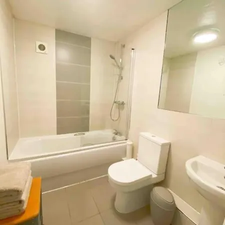Apartment Stylish 2bedroom With Free Parking Liverpool