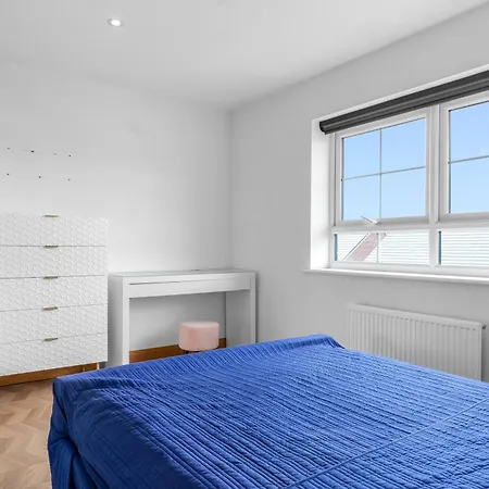 Vendégház Luxurious 4 Bedroom House Liverpool