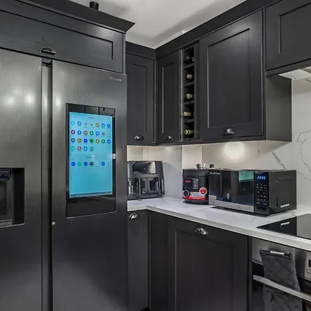 Luxurious 4 Bedroom House Vendégház Liverpool