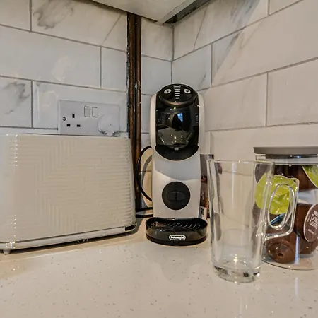 With Alexandra 2 Free Parking - High Speed Free Wifi Close To Stadiums Semesterbostad Liverpool