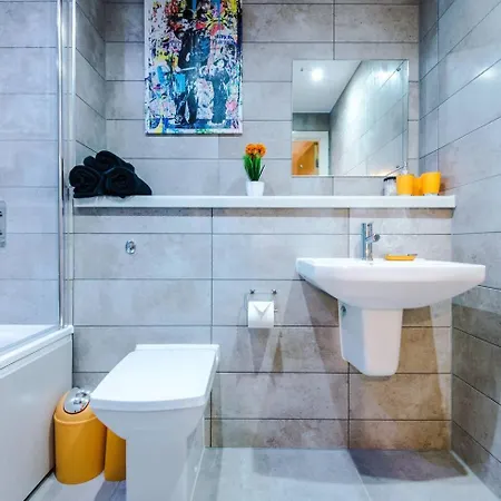 Ferienhaus High Reviewed 1-bed With Parking Location Liverpool