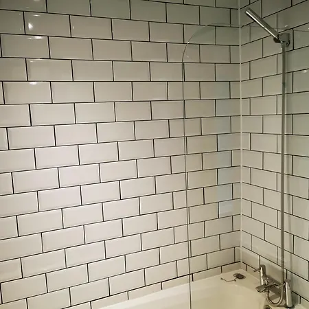 Spacious Flat For Contractors Near Football Grounds * Liverpool