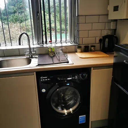 Appartement Spacious Flat For Contractors Near Football Grounds *