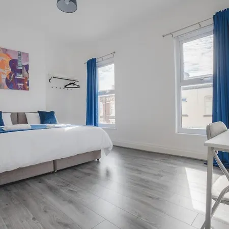 Modern 4 Bed Anfield House Dom wakacyjny Liverpool