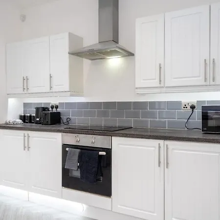 Dom wakacyjny Modern 4 Bed Anfield House