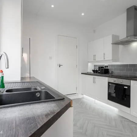 Modern 4 Bed Anfield House