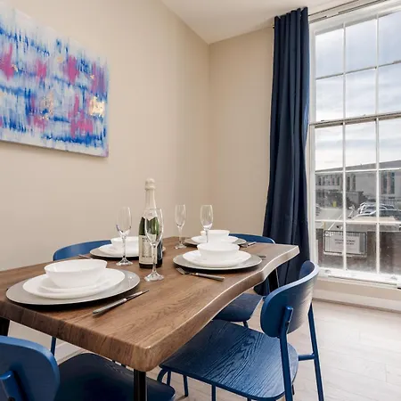 Pass The Keys Brand New Fantastic Location Apartment Liverpool