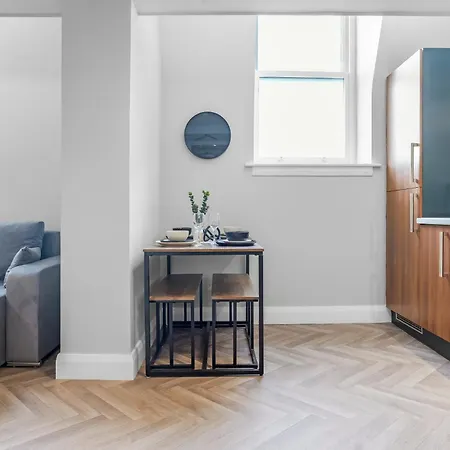Centre - Duplex - From - Luxury - Newly Renovated - By One - Cavern Club - World Museum Apartment Liverpool