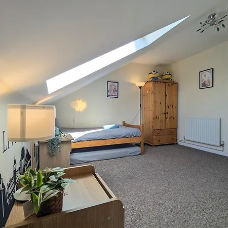 Large 3-bedrooms House Near Centre Free Parking * Liverpool