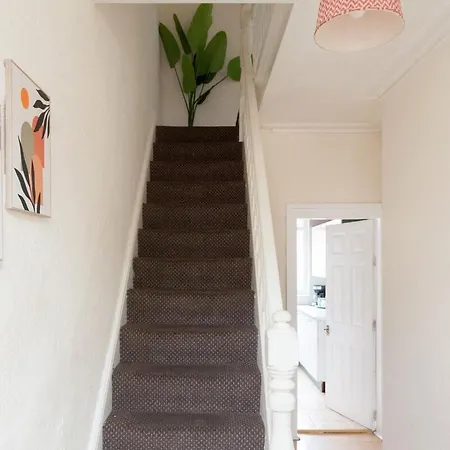 Cozy 3br Near Anfield & Goodison & Netflix