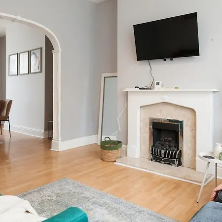 Ferienhaus Cozy 3br Near Anfield & Goodison & Netflix Liverpool