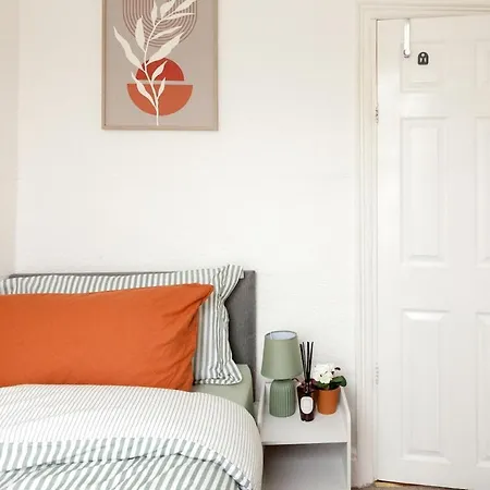 Ferienhaus Cozy 3br Near Anfield & Goodison & Netflix