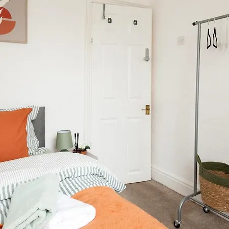 Cozy 3br Near Anfield & Goodison & Netflix *