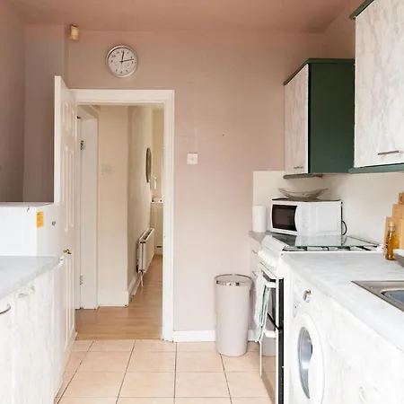 Cozy 3br Near Anfield & Goodison & Netflix * Liverpool