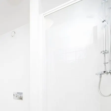 Prospect Point In Liverpool Apartment *