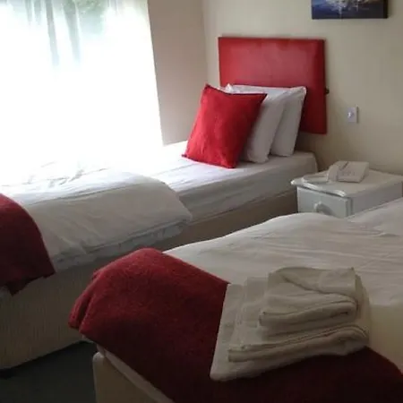 The Devonshire House Отель 3*