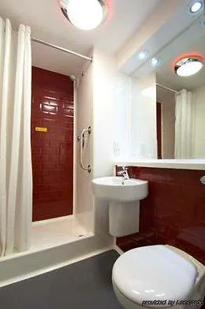 Travelodge The 3*