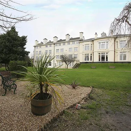 Отель The Devonshire House
