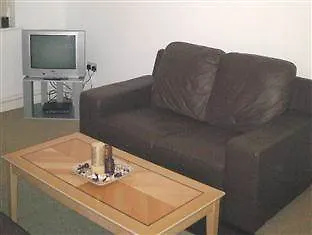 Oyo Arinza Apartments, Liverpool
