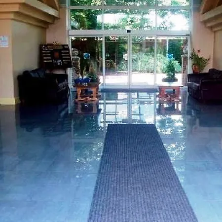 The Devonshire House Отель