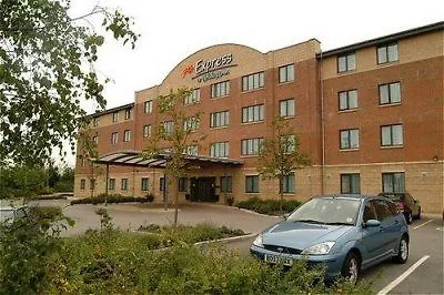 Hotel & Lounge