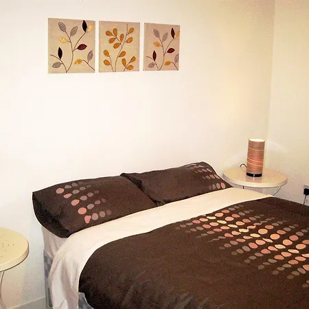 Oyo Arinza Apartments, Hotel 3*