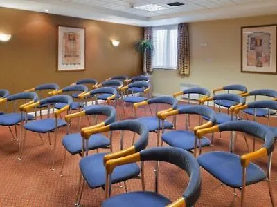 & Lounge Hotel