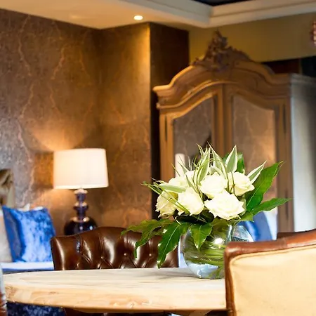 Signature Living At Shankly Aparthotel 4*