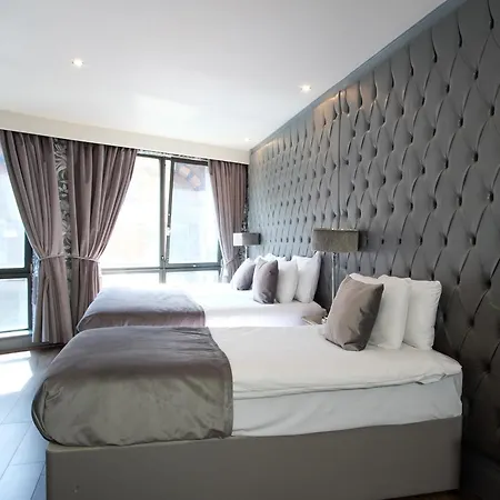 Signature Living At Shankly Aparthotel 4*