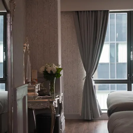 Signature Living At Shankly Aparthotel 4*