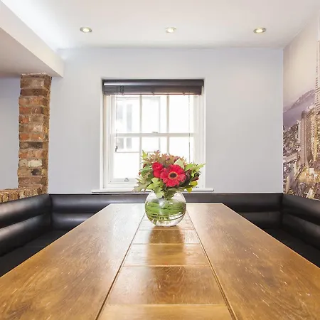Apartment Epic - Campbell Street 4*