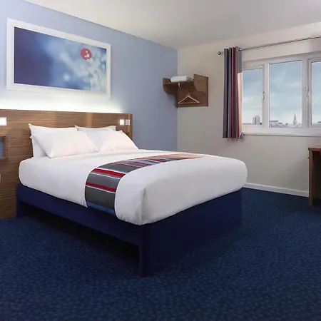 Travelodge The 3*