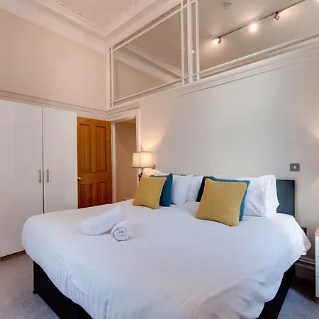 1 Water Street Апарт-отель 5*