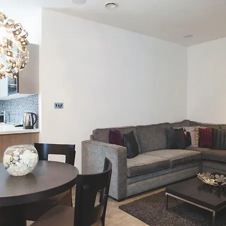 Epic - Campbell Street 4*